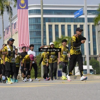 Runner Photo 6536332