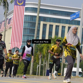 Runner Photo 6536461