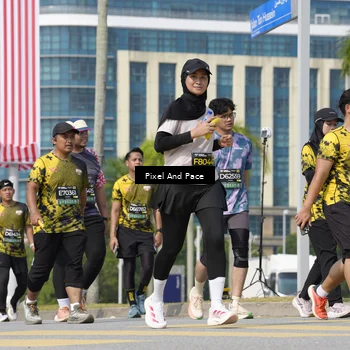 Runner Photo 6536600