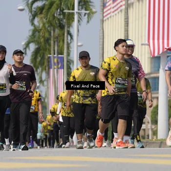Runner Photo 6536658