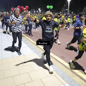 Runner Photo 6536665