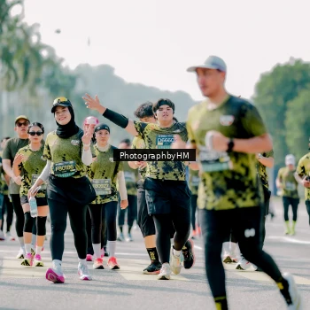 Runner Photo 6536668