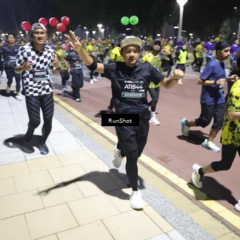 Runner Photo 6536677