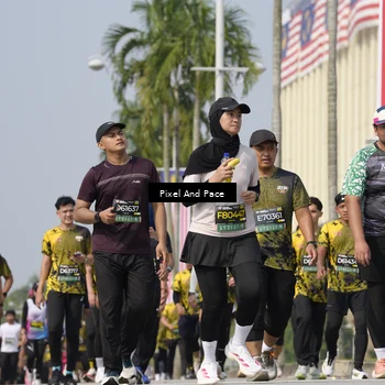 Runner Photo 6536683