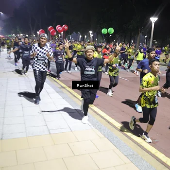 Runner Photo 6536699