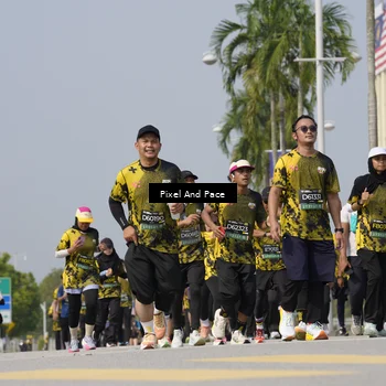 Runner Photo 6536865