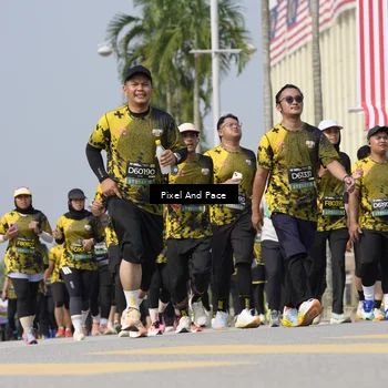 Runner Photo 6536880