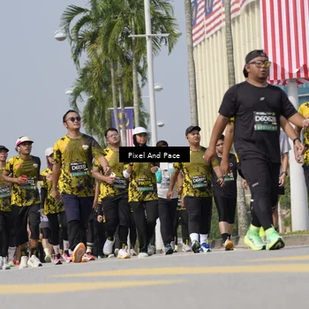Runner Photo 6536906