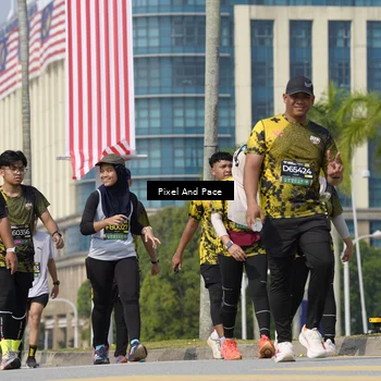 Runner Photo 6536916