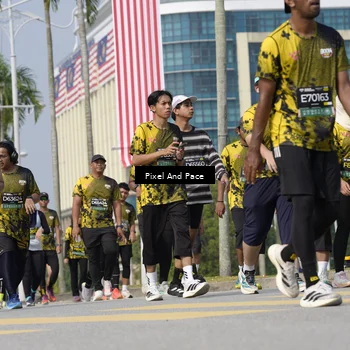 Runner Photo 6536998