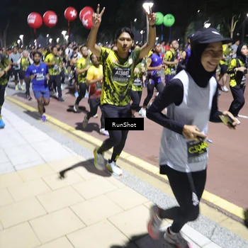 Runner Photo 6537024