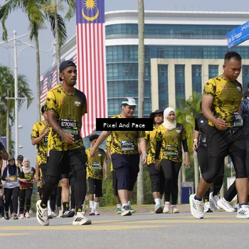 Runner Photo 6537025