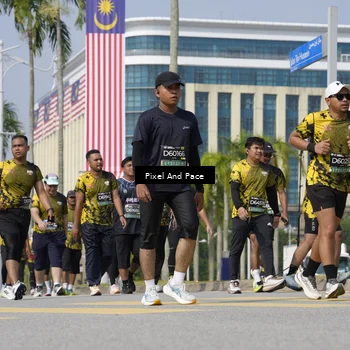 Runner Photo 6537042