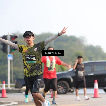 Runner Photo 6537060