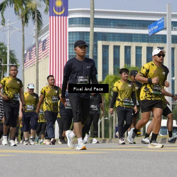 Runner Photo 6537074