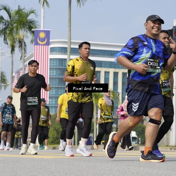 Runner Photo 6537150