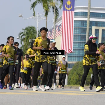 Runner Photo 6537243