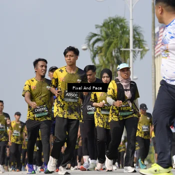 Runner Photo 6537259