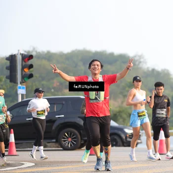 Runner Photo 6537262