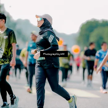 Runner Photo 6537264