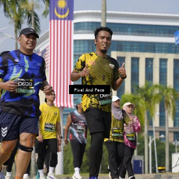 Runner Photo 6537281