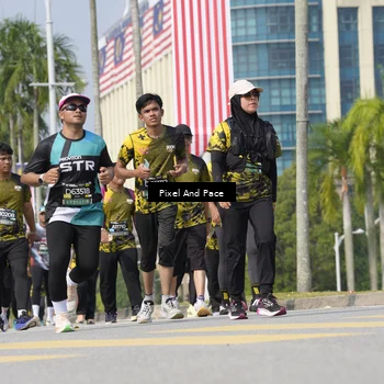 Runner Photo 6537336
