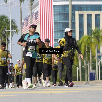 Runner Photo 6537359