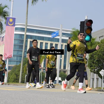 Runner Photo 6537419