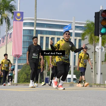 Runner Photo 6537445
