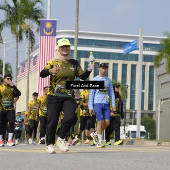 Runner Photo 6537465