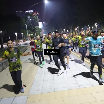 Runner Photo 6537466