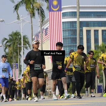Runner Photo 6537524