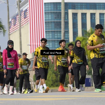 Runner Photo 6537665