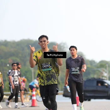 Runner Photo 6537774