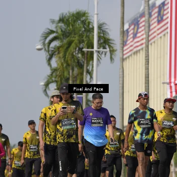 Runner Photo 6537785