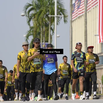 Runner Photo 6537789