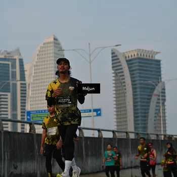 Runner Photo 6537799