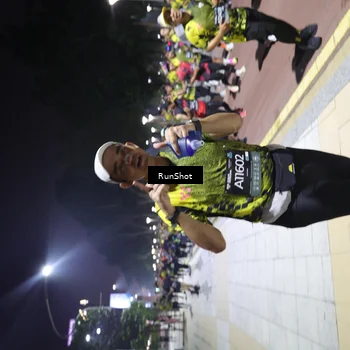 Runner Photo 6537818