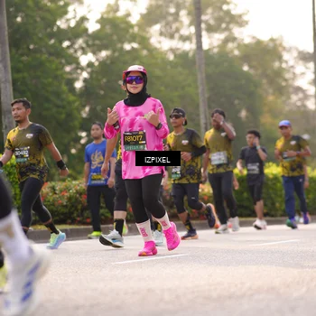 Runner Photo 6537925