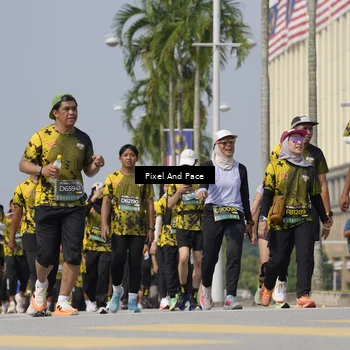 Runner Photo 6537964