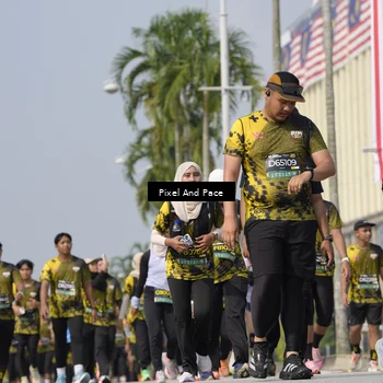 Runner Photo 6538036
