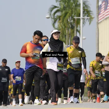Runner Photo 6538112