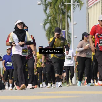 Runner Photo 6538124