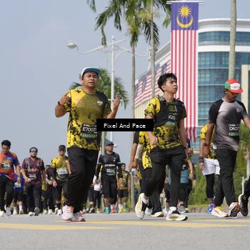 Runner Photo 6538164