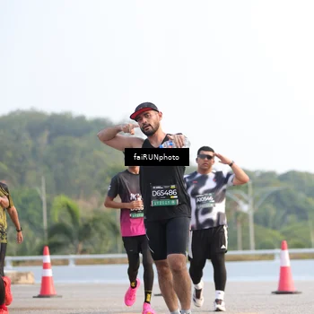 Runner Photo 6538242