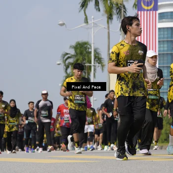 Runner Photo 6538253