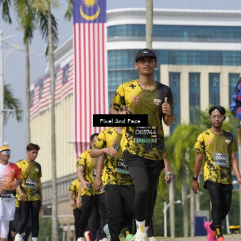 Runner Photo 6538398