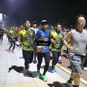 Runner Photo 6538424