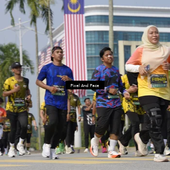 Runner Photo 6538425