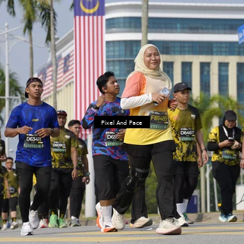 Runner Photo 6538433